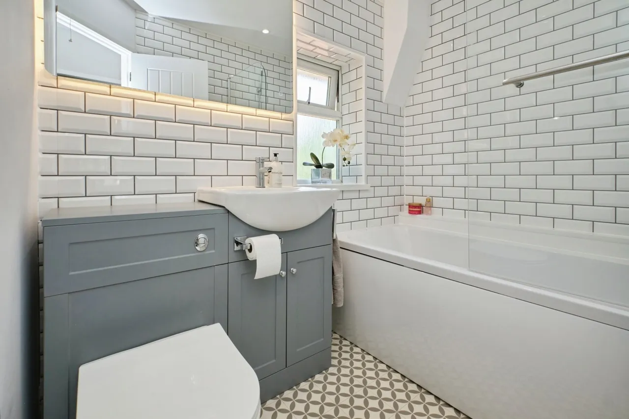 Broadfield Walk, Birmingham, B16, photo 18