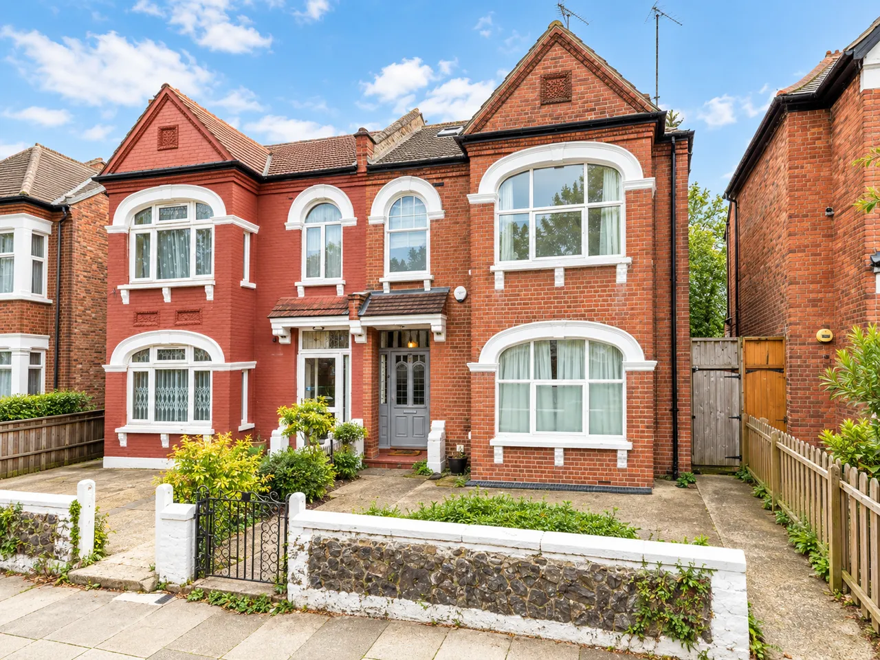 6 bed house to rent, Cranhurst Road, London, NW2