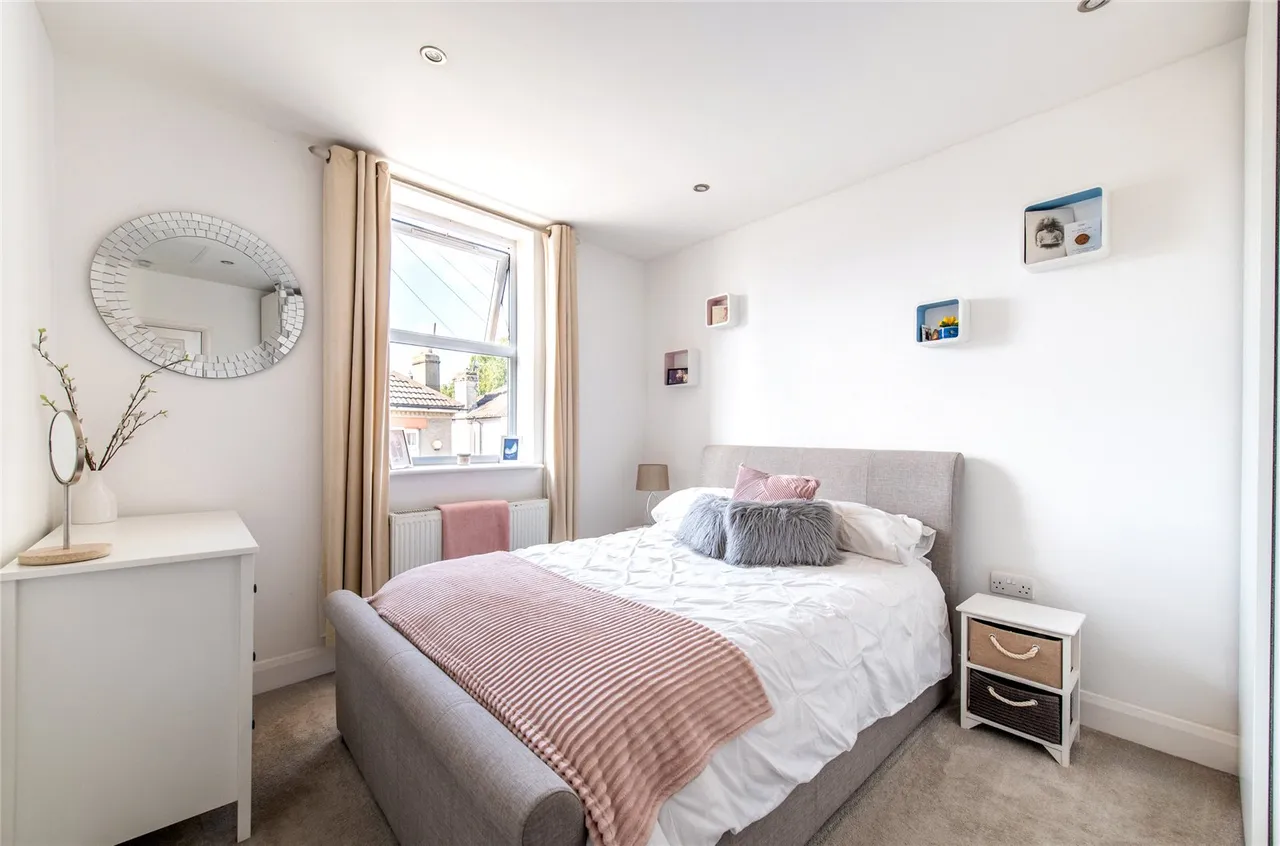 Dover Road East, Northfleet, DA11, photo 5