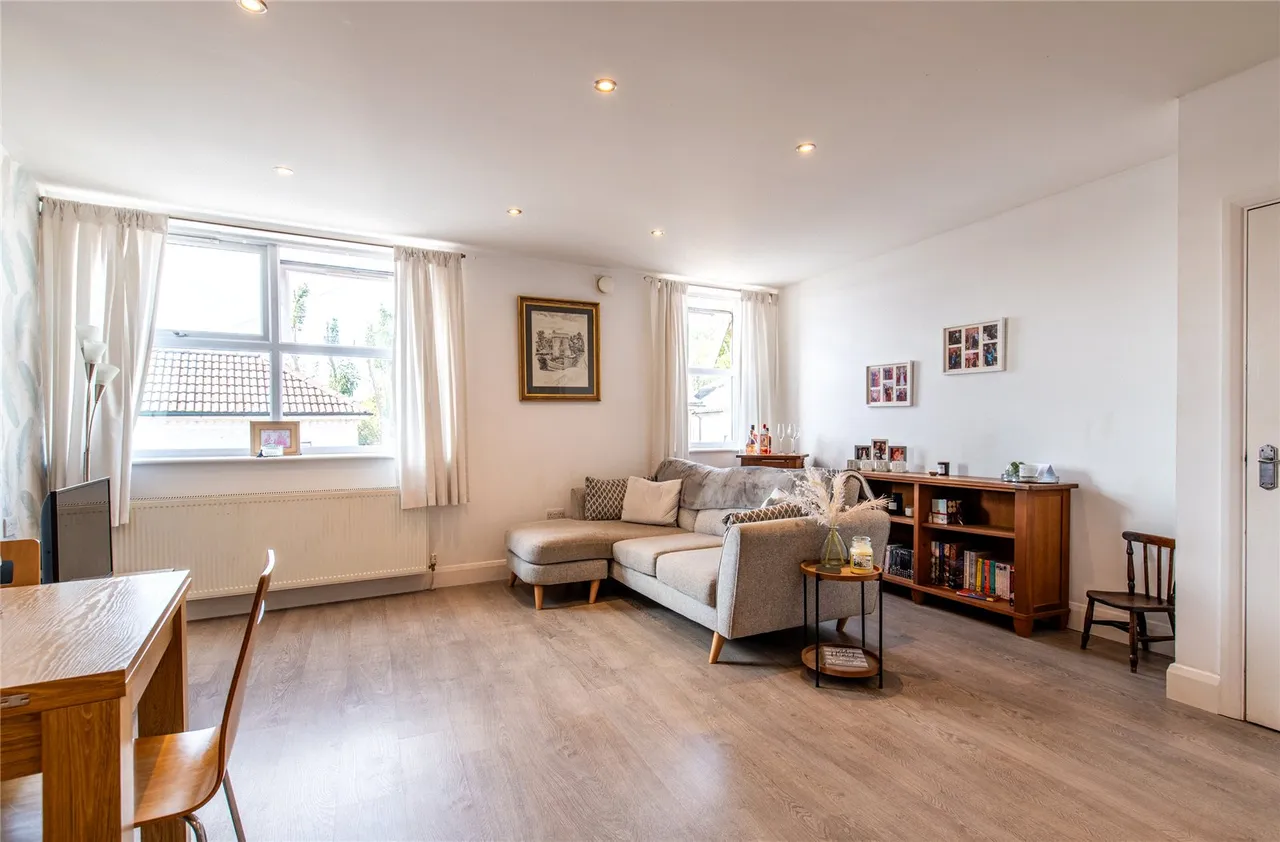 Dover Road East, Northfleet, DA11, photo 7