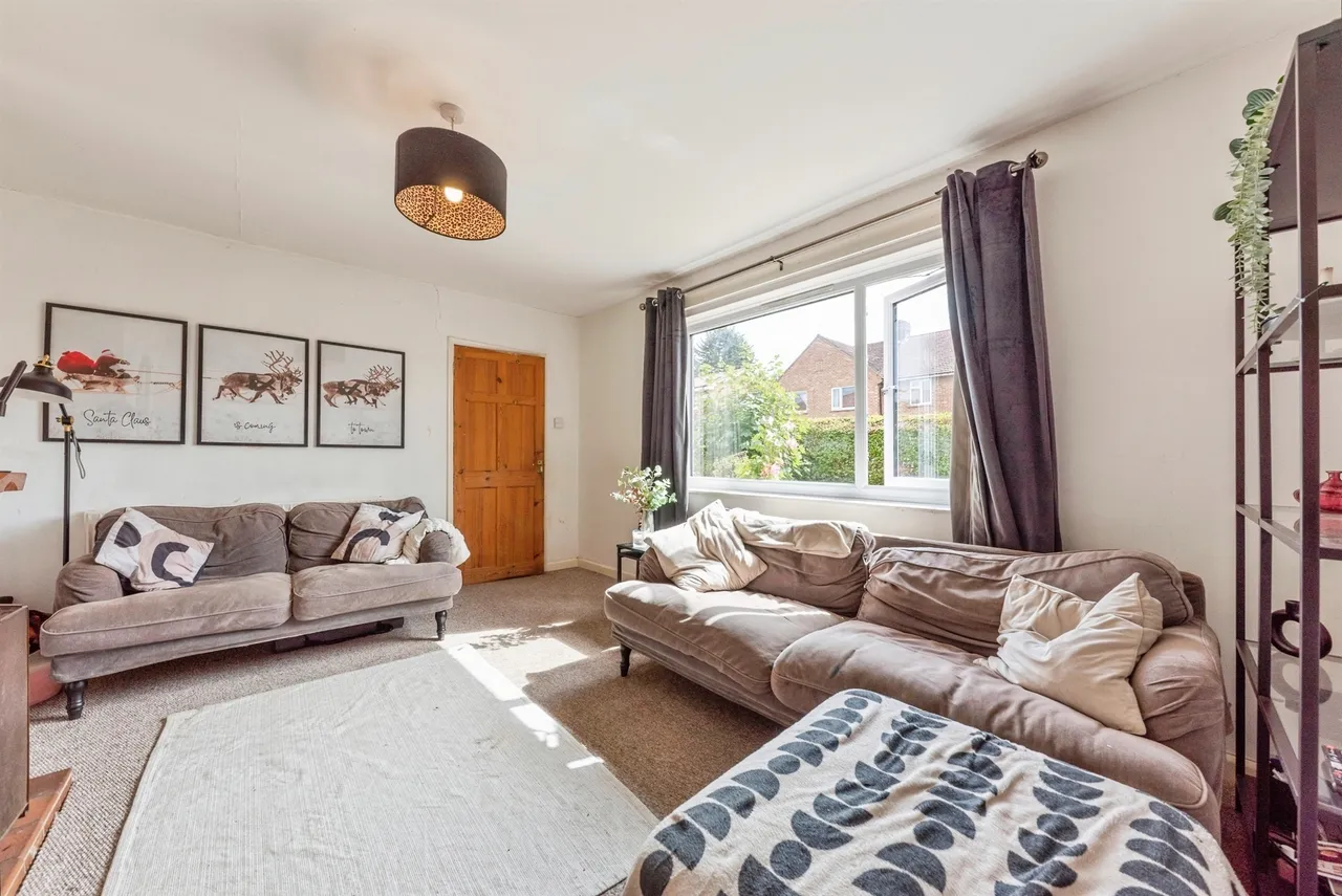 3 bed house for sale — Brittain Drive, Grantham