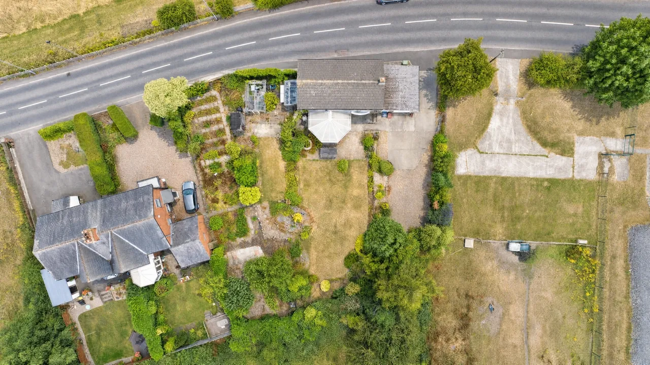 Gildersome Lane, Gildersome, LS27, photo 18