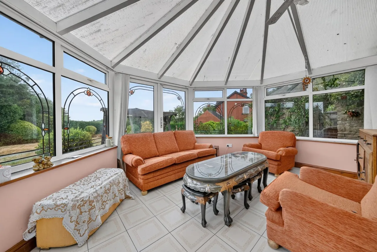 Gildersome Lane, Gildersome, LS27, photo 6
