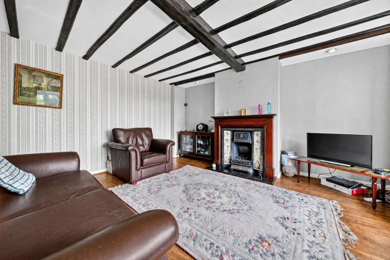 Gildersome Lane, Gildersome, LS27, photo 3