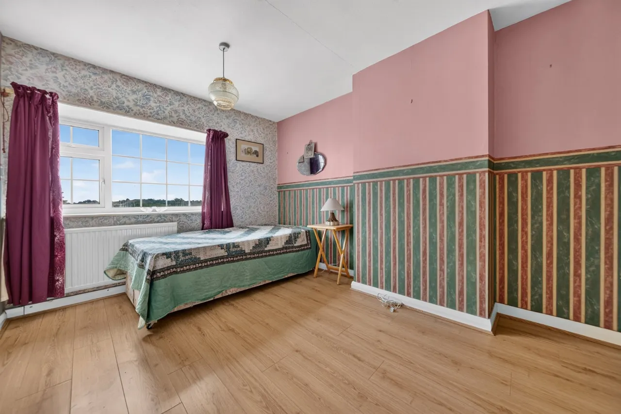 Gildersome Lane, Gildersome, LS27, photo 10