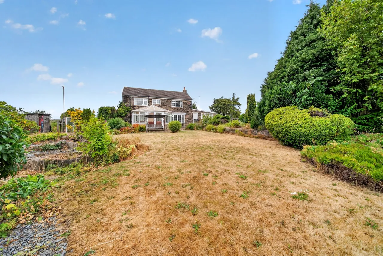 Gildersome Lane, Gildersome, LS27, photo 16