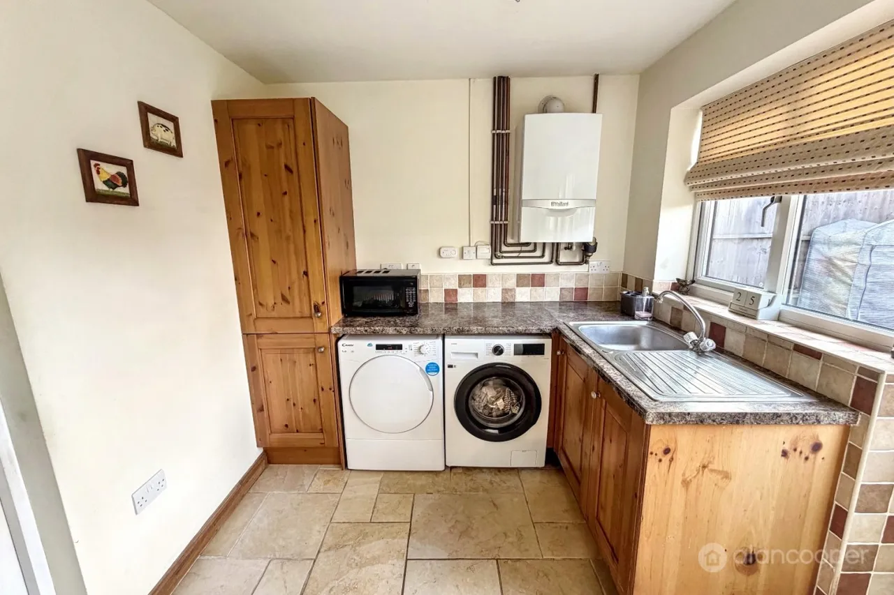 Chichester Close, St Nicolas Park, CV11, photo 16
