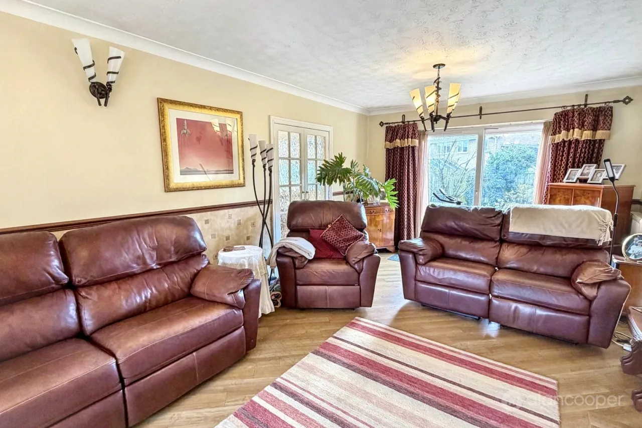 Chichester Close, St Nicolas Park, CV11, photo 6