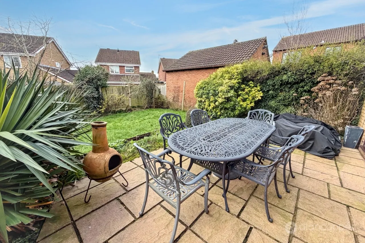 Chichester Close, St Nicolas Park, CV11, photo 25
