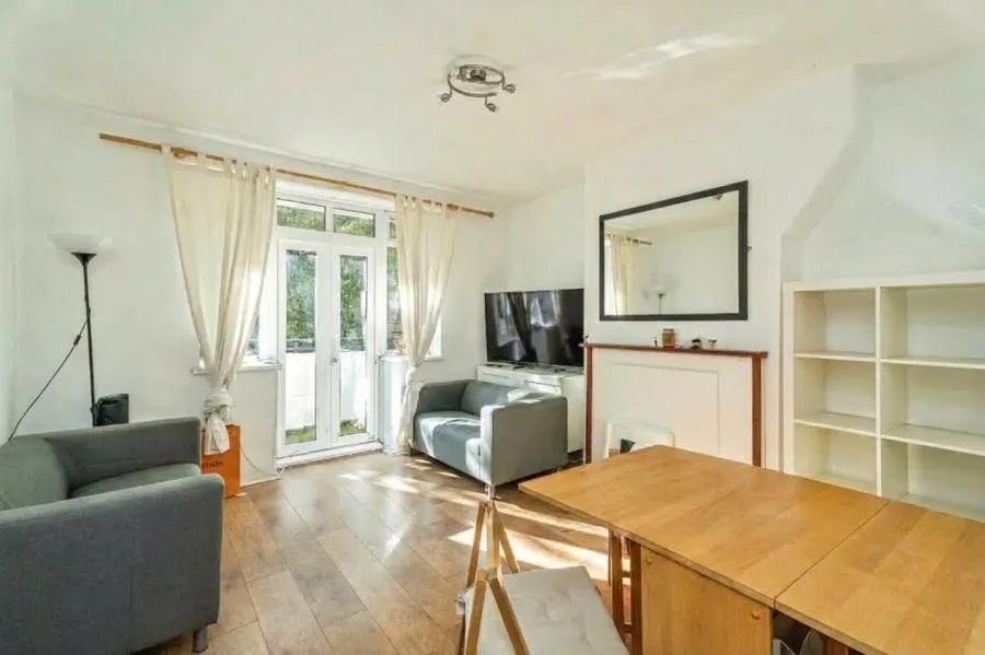 Elmfield House, Highbury Estate, N5, photo 2