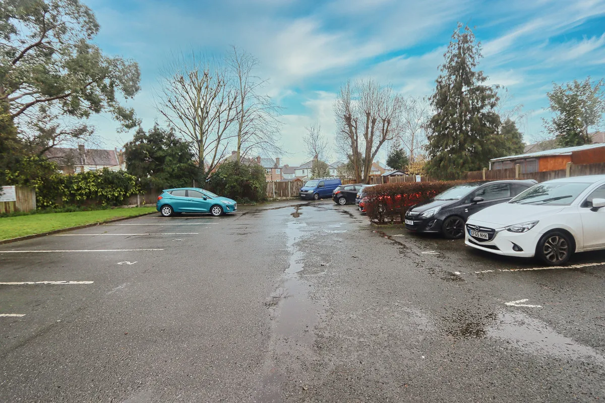 Barkwood Close, Romford, Essex, RM7 7AG, photo 6