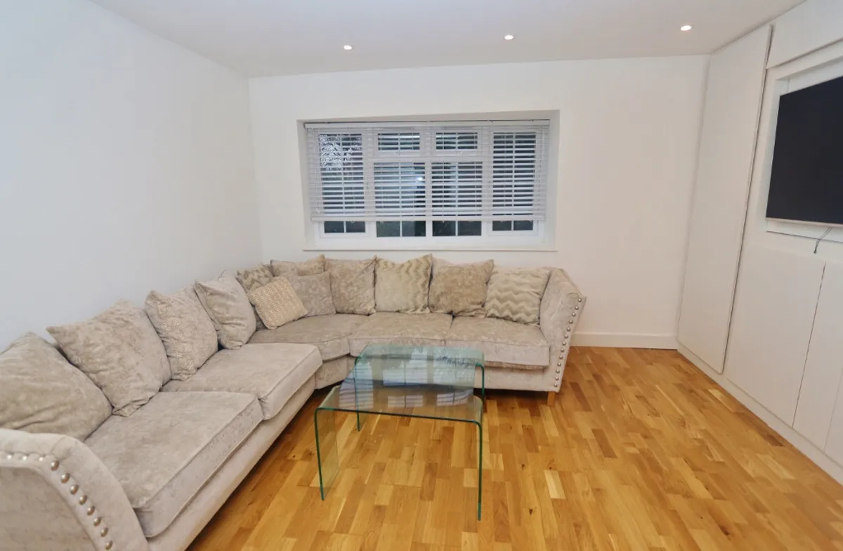 Barkwood Close, Romford, Essex, RM7 7AG, photo 12