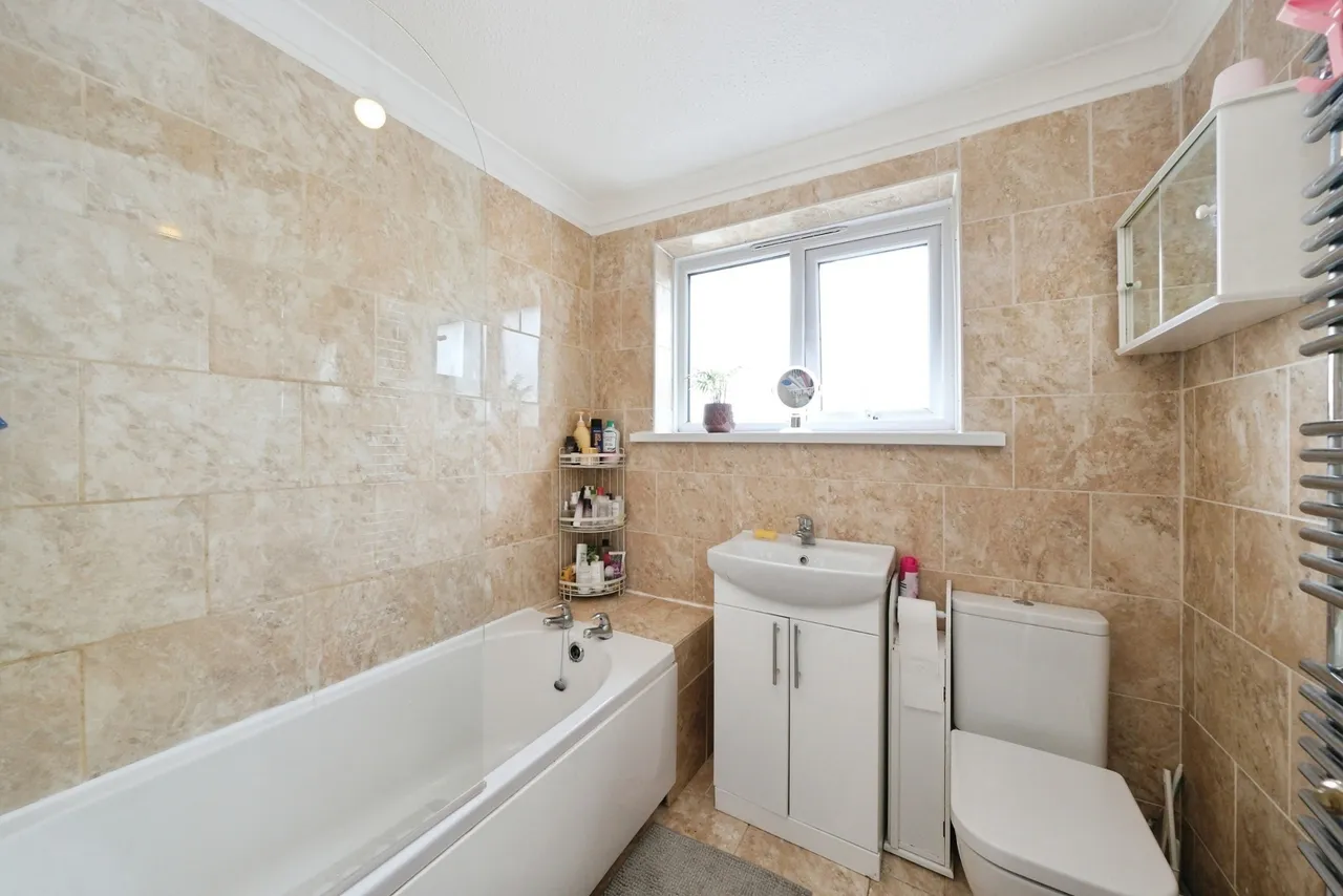 Colby Close, Forest Town, Mansfield, Nottinghamshire, NG19, photo 9