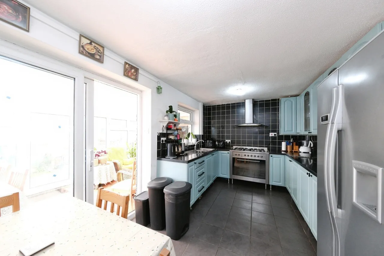 Colby Close, Forest Town, Mansfield, Nottinghamshire, NG19, photo 4