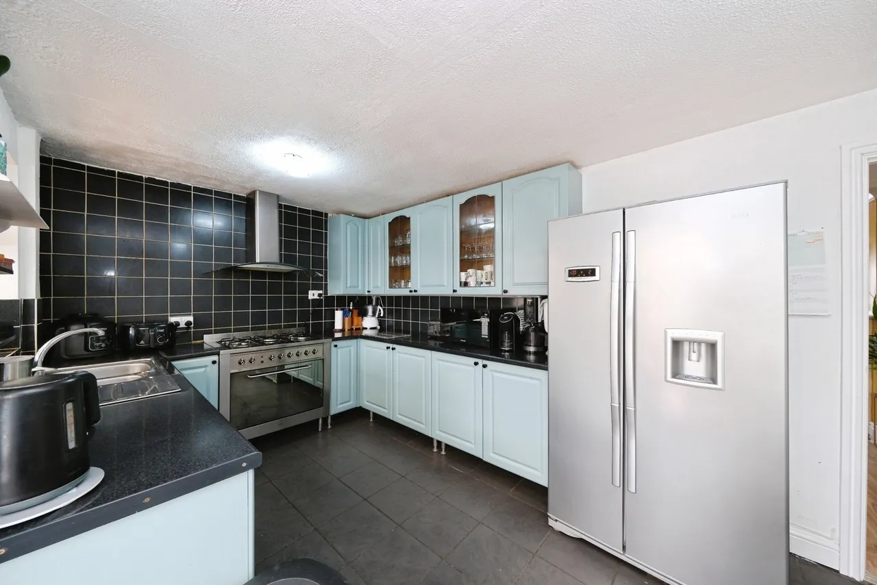 Colby Close, Forest Town, Mansfield, Nottinghamshire, NG19, photo 5