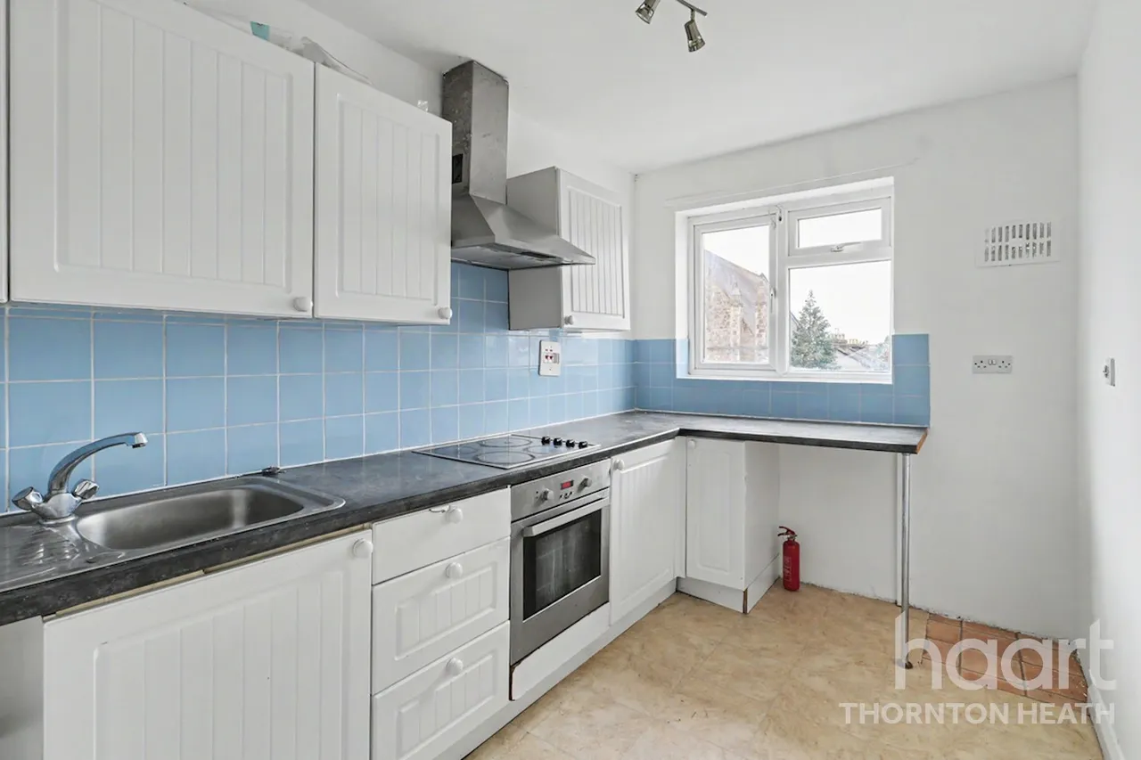 Bensham Manor Road, Thornton Heath, CR7, photo 5