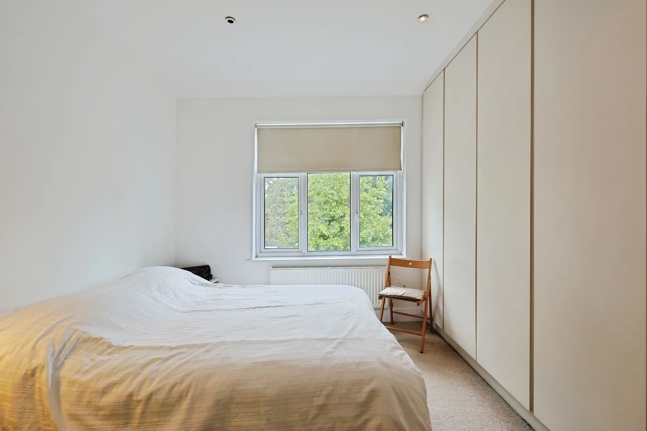 Lexden Road, Acton, W3, photo 13