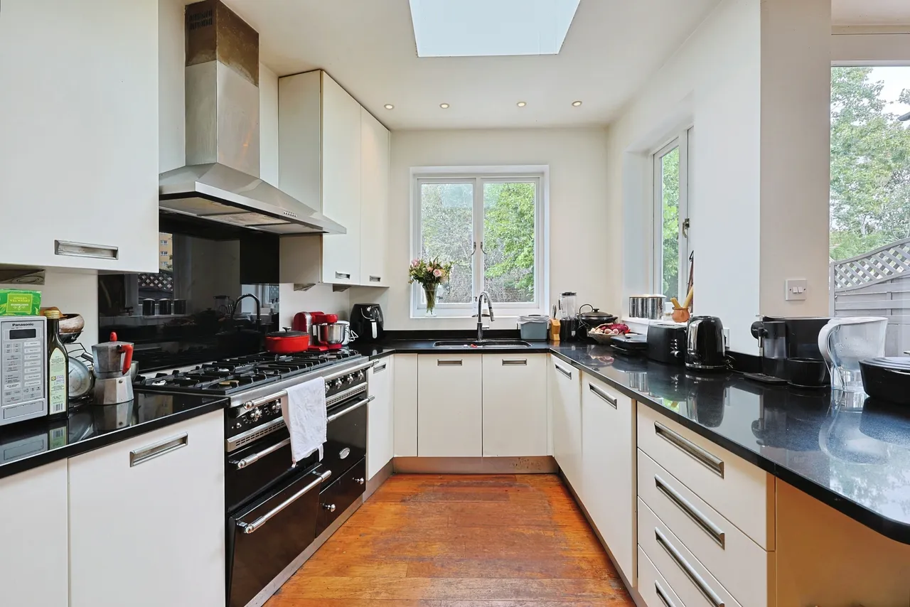 Lexden Road, Acton, W3, photo 6