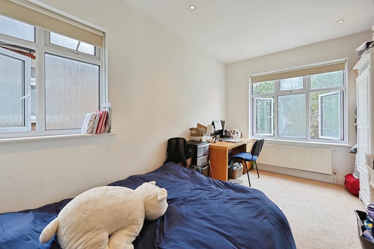 Lexden Road, Acton, W3, photo 12