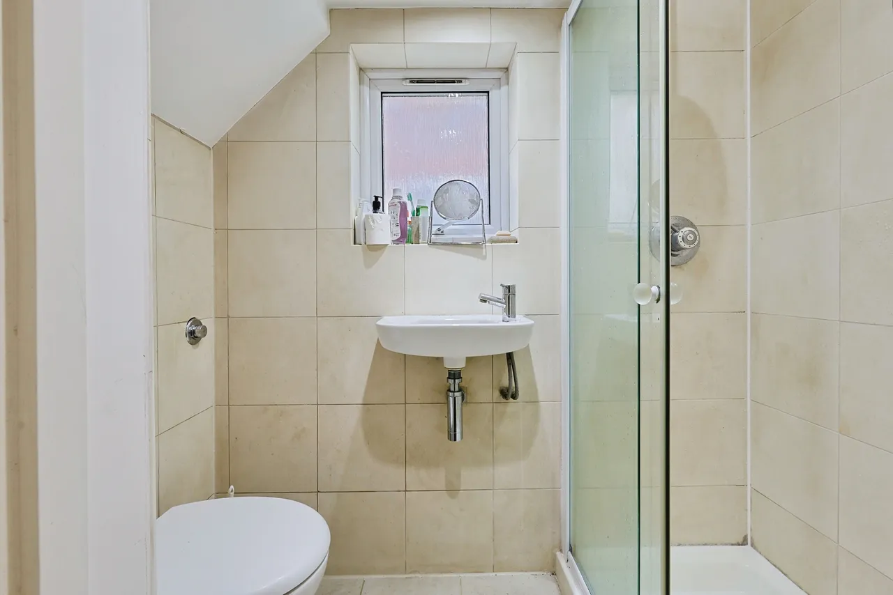 Lexden Road, Acton, W3, photo 17