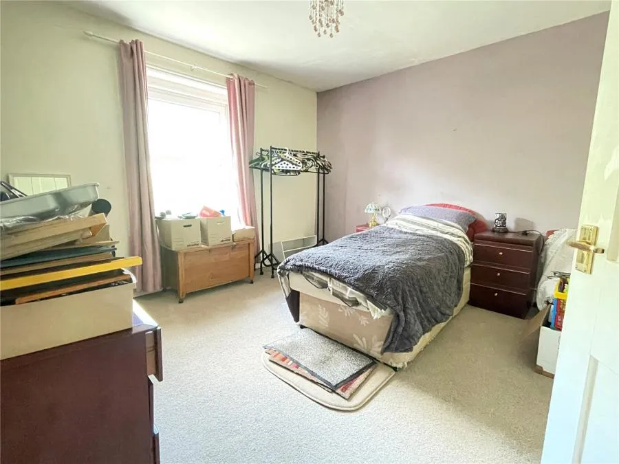 St. Johns Road, Wroxall, PO38, photo 7
