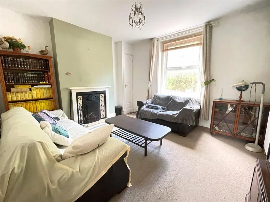 St. Johns Road, Wroxall, PO38, photo 4