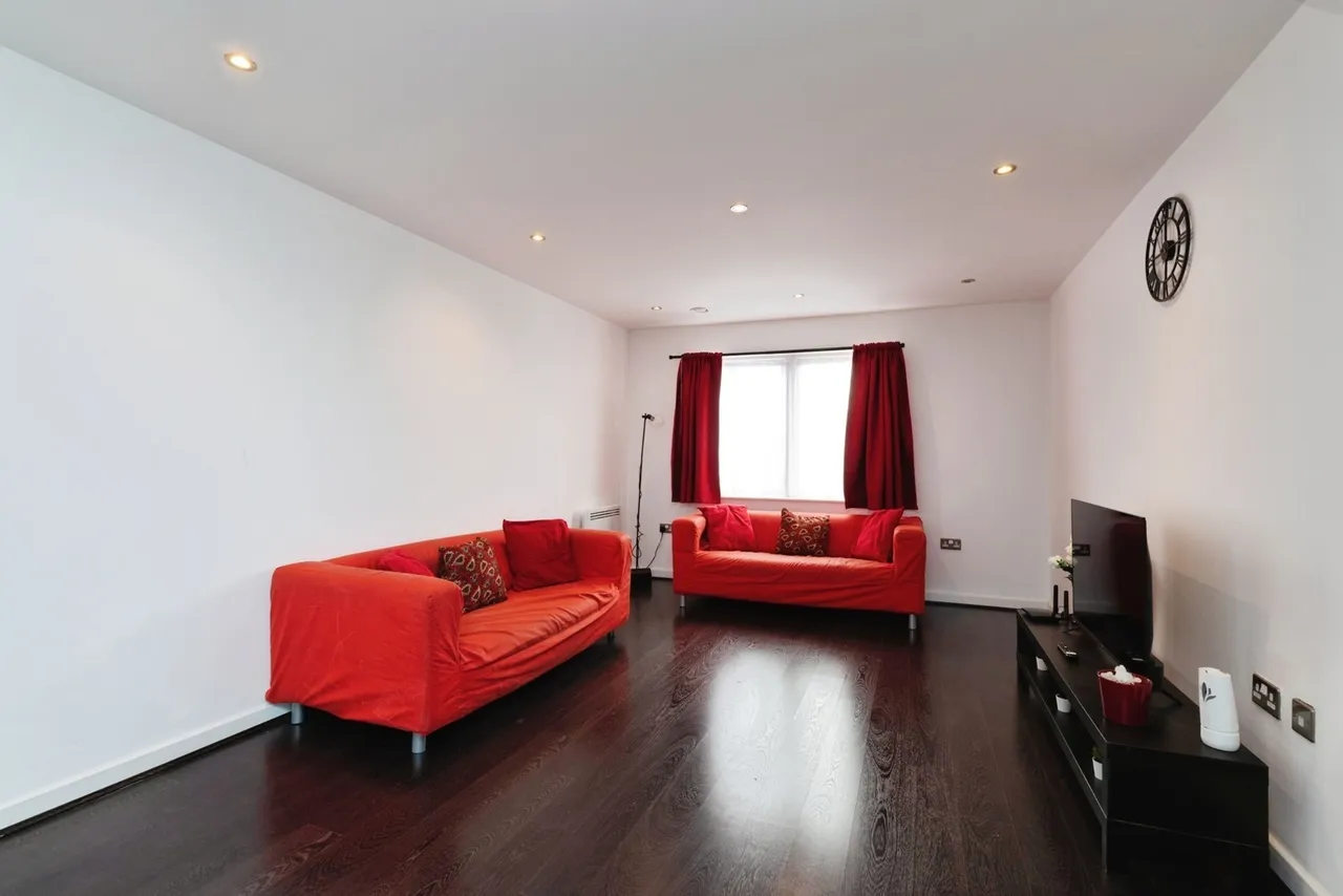 Loxford Road, Barking, IG11, photo 8