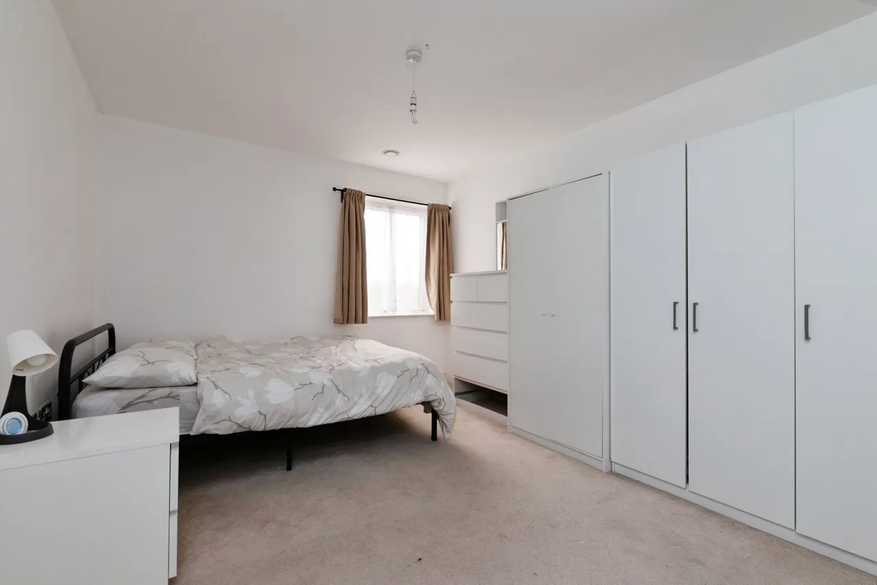 Loxford Road, Barking, IG11, photo 5