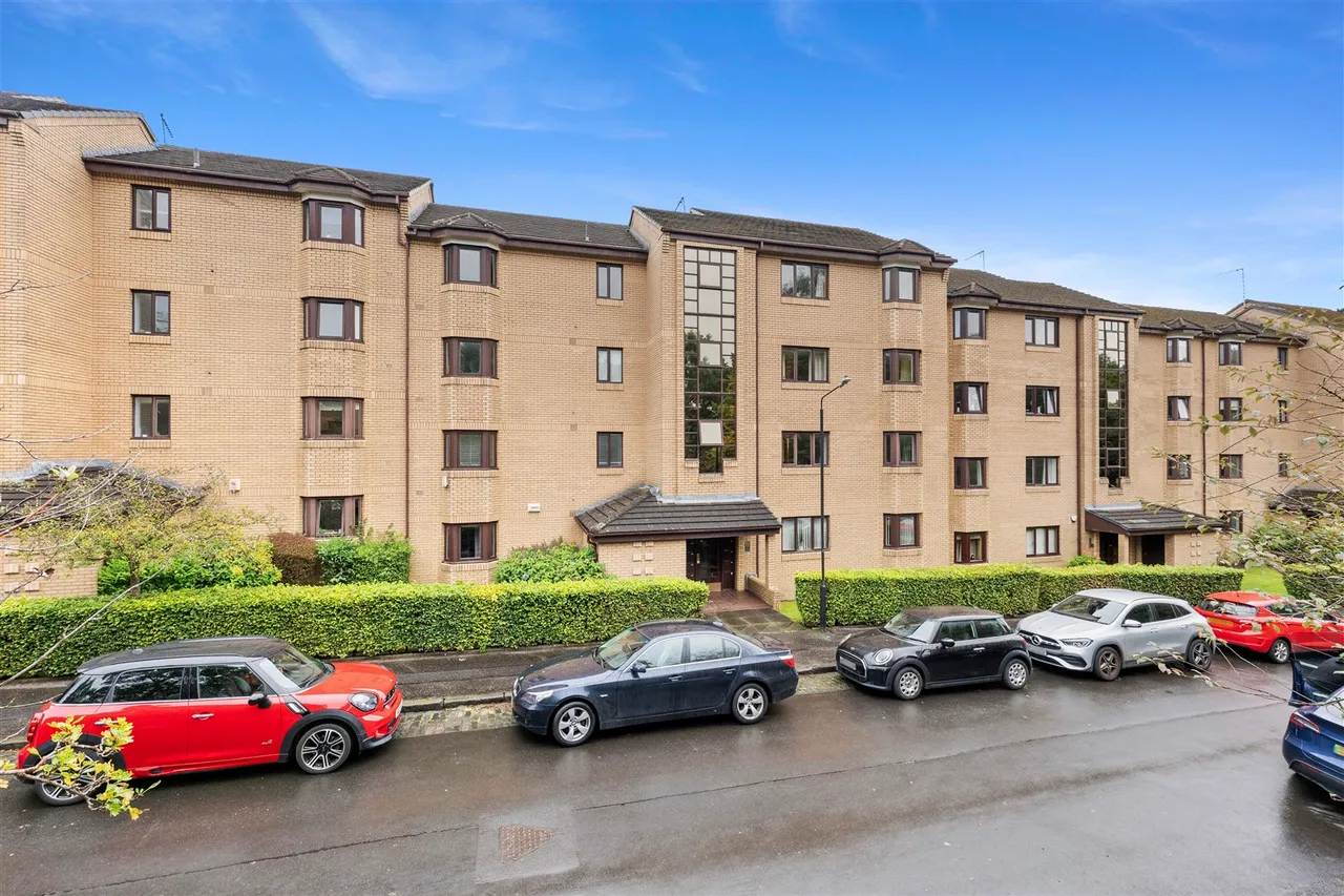 2 bed flat for sale, Addison Road, Kelvinside, G12