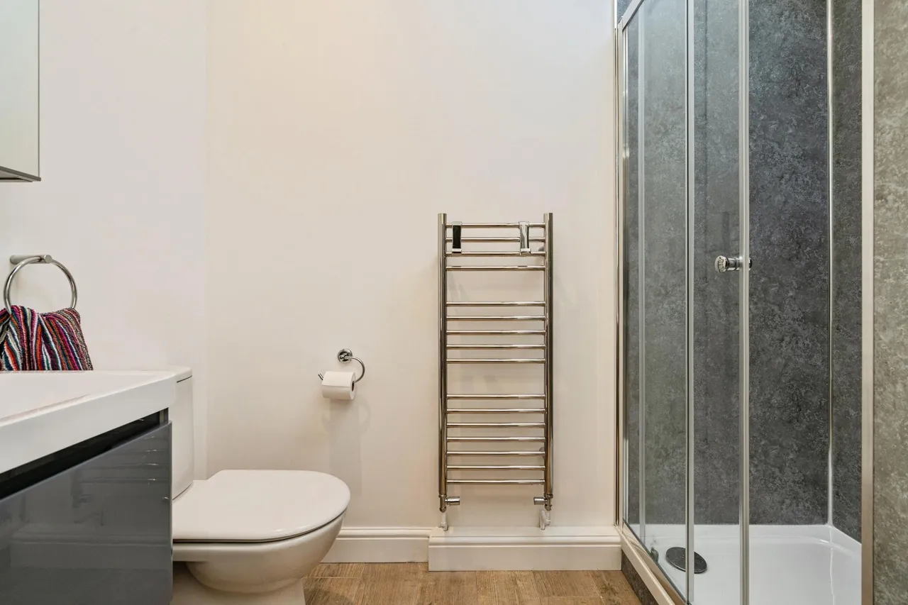 Sandy Lane, Norwich, NR14, photo 20