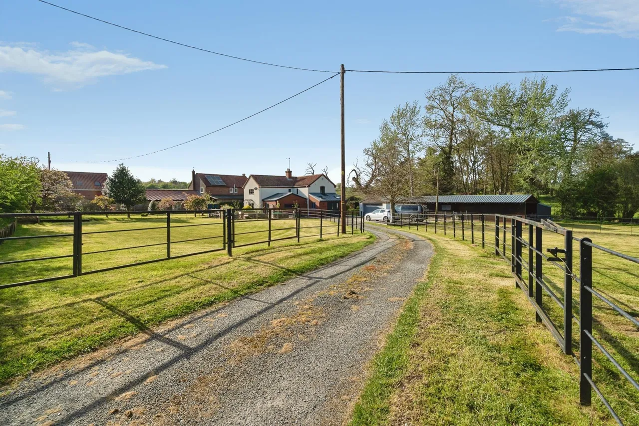 Sandy Lane, Norwich, NR14, photo 18