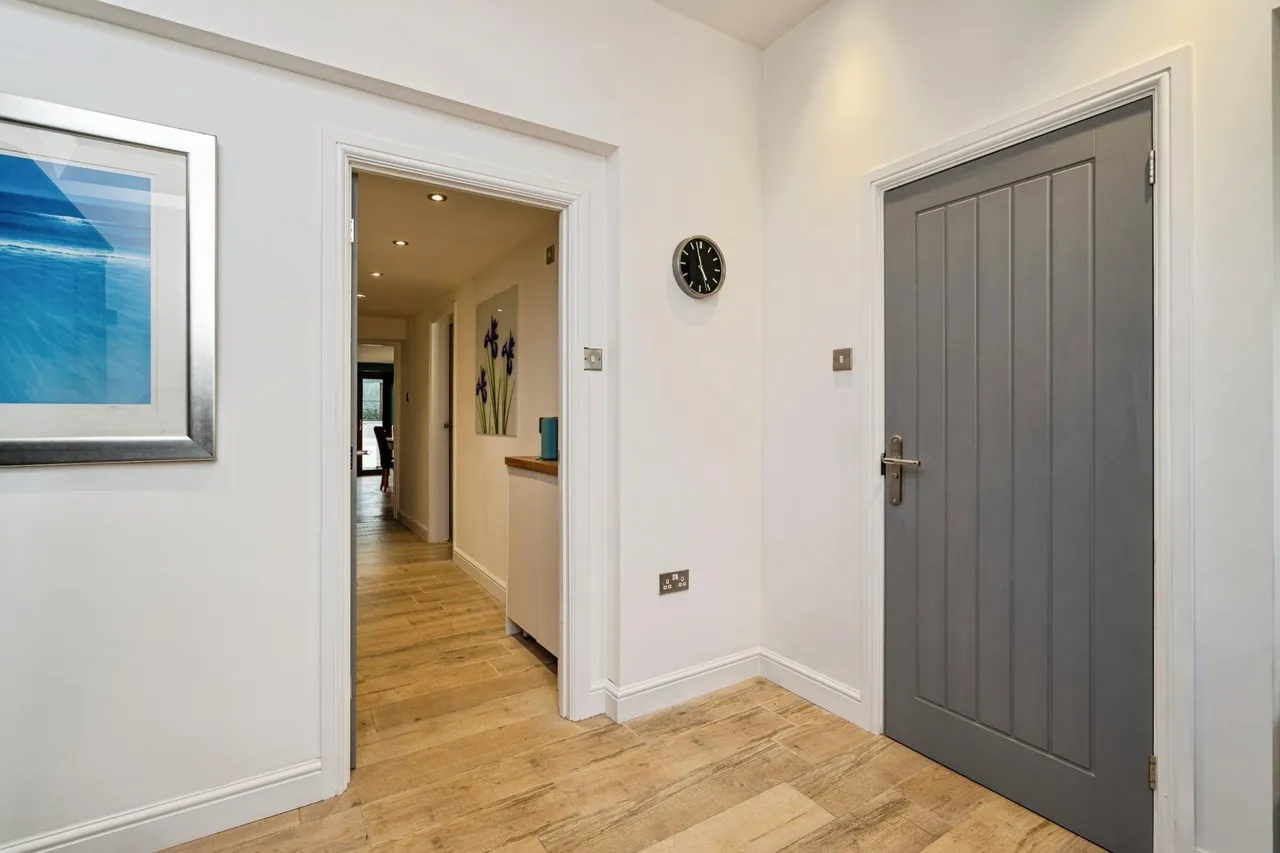 Sandy Lane, Norwich, NR14, photo 7