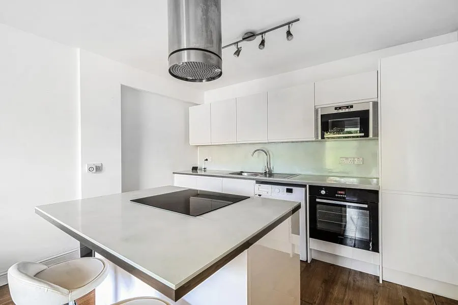 Fordwych Road, London, NW2, photo 2