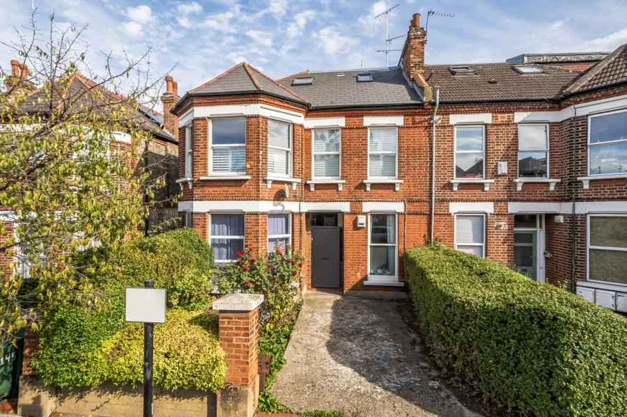 2 bed flat for sale, Fordwych Road, London, NW2