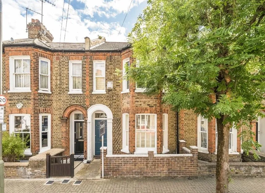 3 bed house for sale — Ingelow Road, Diamond Conservation Area, SW8