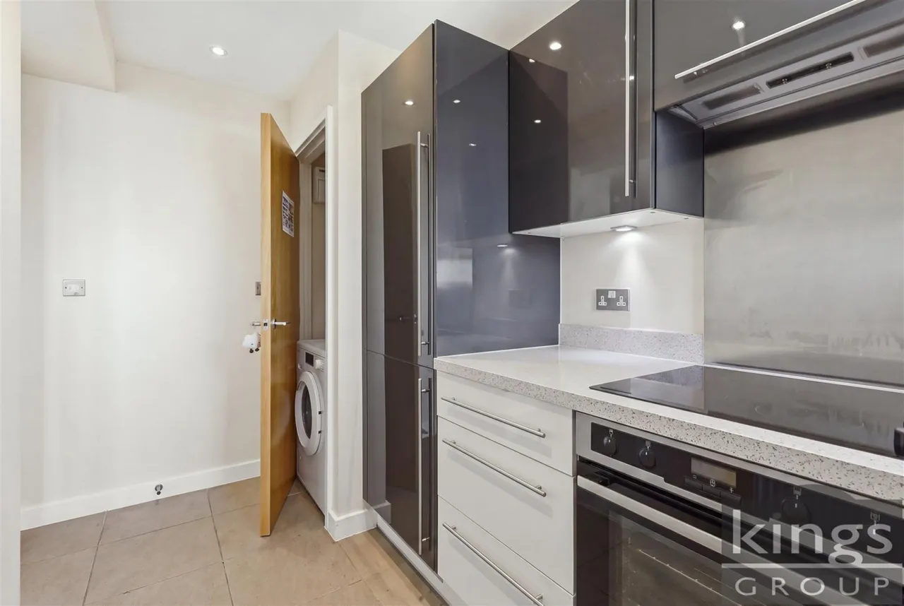 Southbury Road, Enfield, photo 8