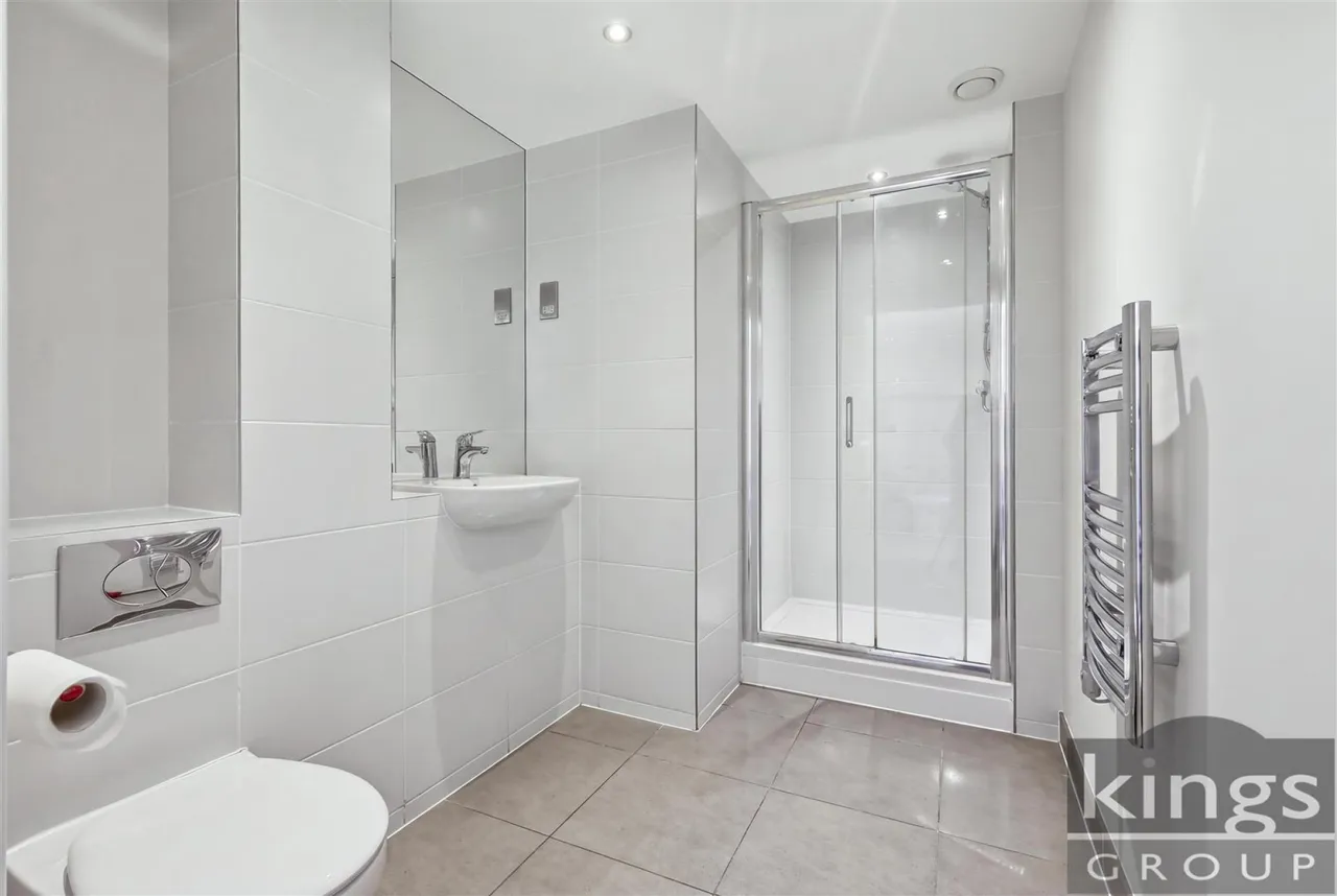 Southbury Road, Enfield, photo 9