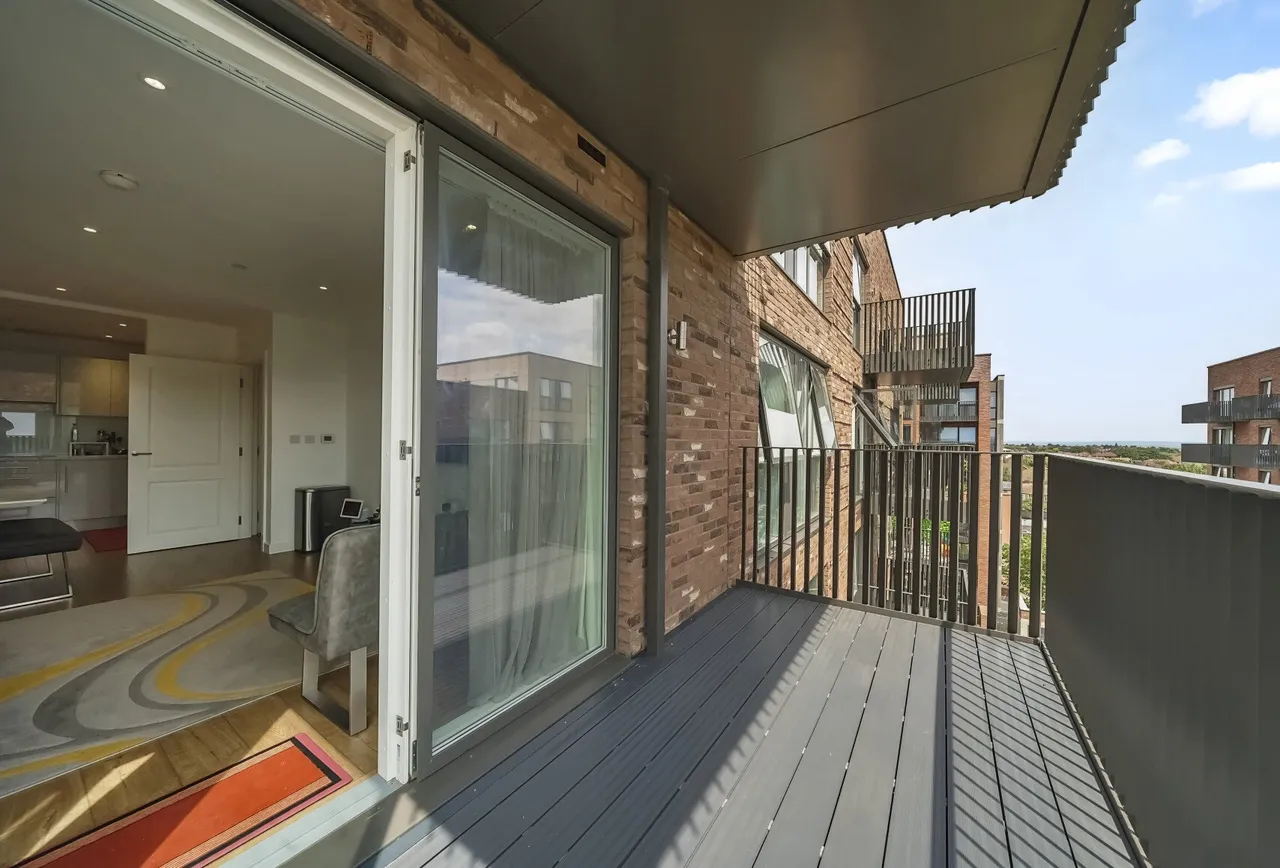 Regal Walk, Bexleyheath, DA6 7BF, photo 8