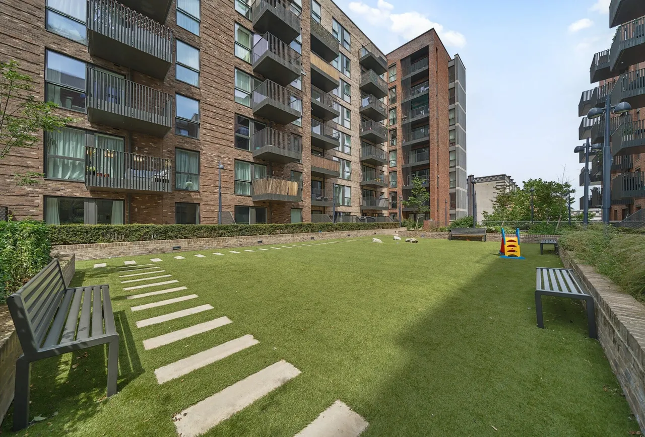 Regal Walk, Bexleyheath, DA6 7BF, photo 10