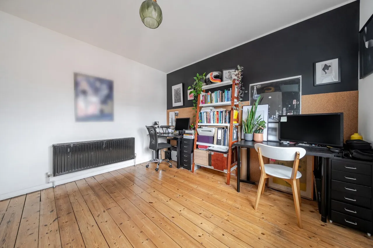 The Vale, Acton, W3, photo 11