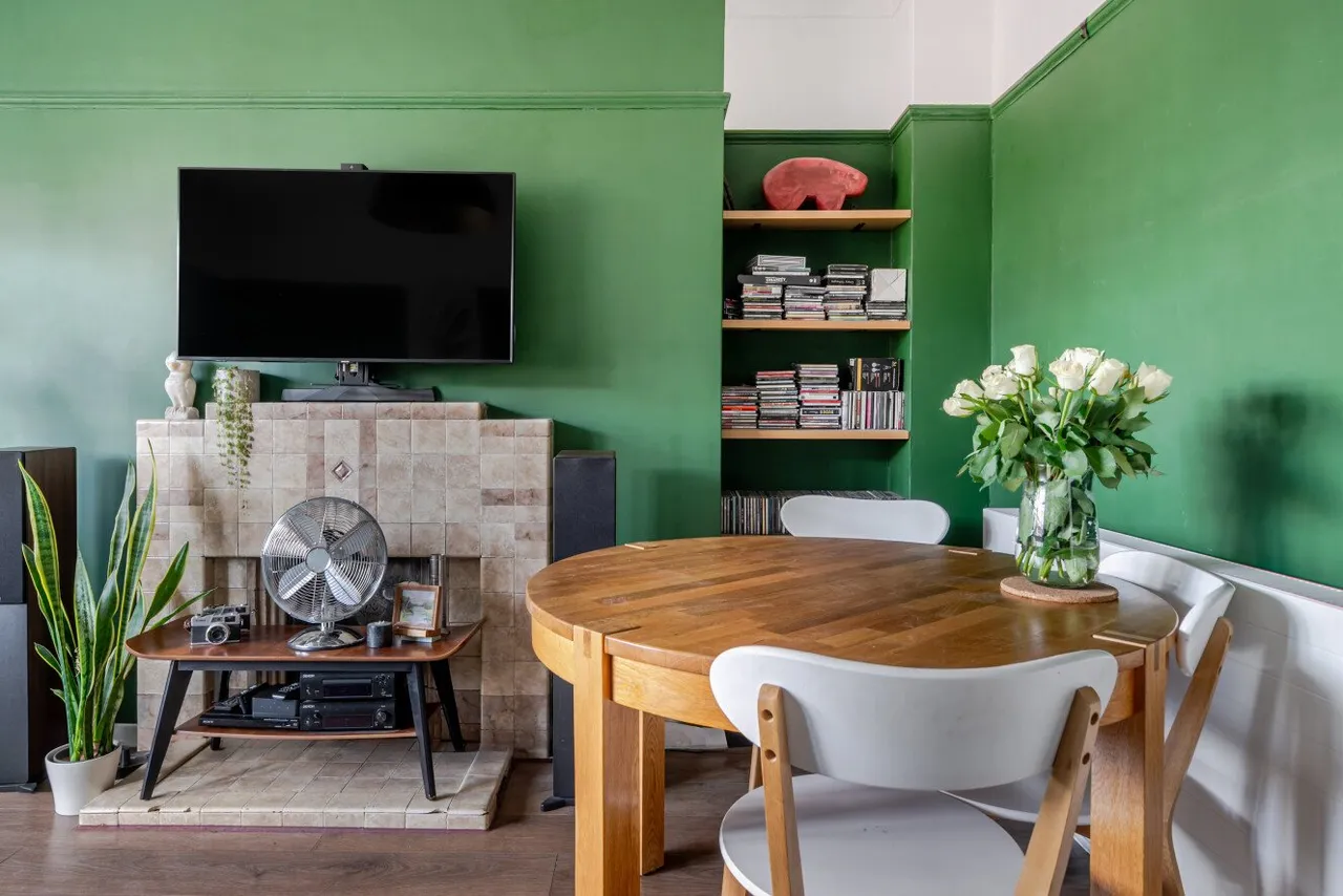 The Vale, Acton, W3, photo 7