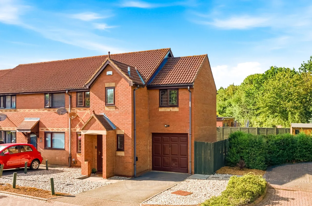 4 bed house for sale — Wrens Park, Middleton, Milton Keynes, Milton Keynes, MK10 9BH