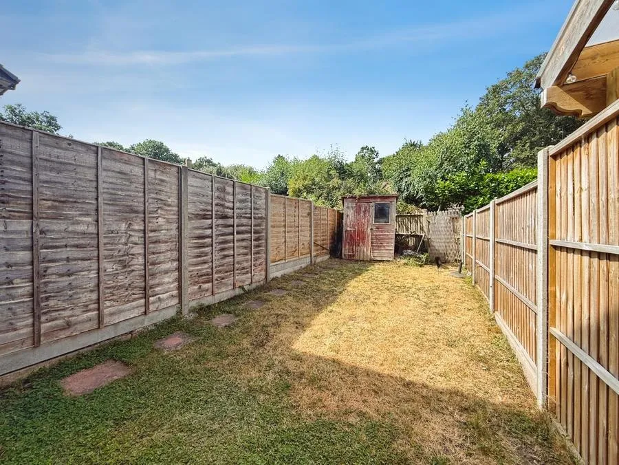 Merryman Drive, Crowthorne, RG45, photo 4