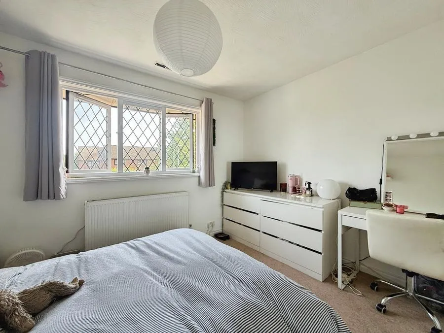 Merryman Drive, Crowthorne, RG45, photo 7