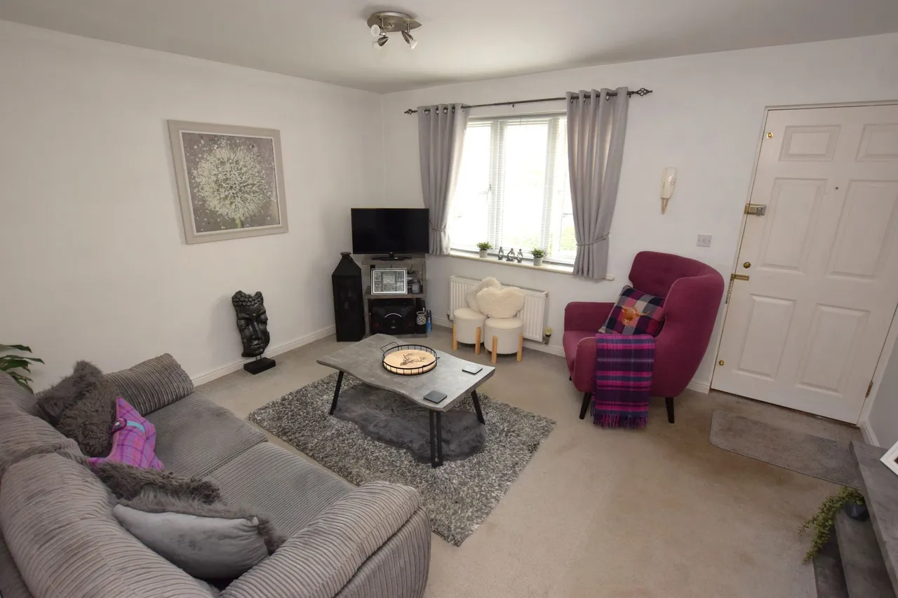 South Wootton, photo 2