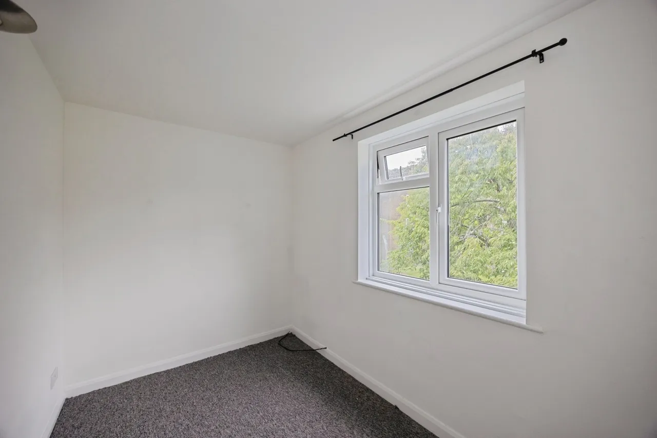 Crombie Close, Waterlooville, PO8, photo 10