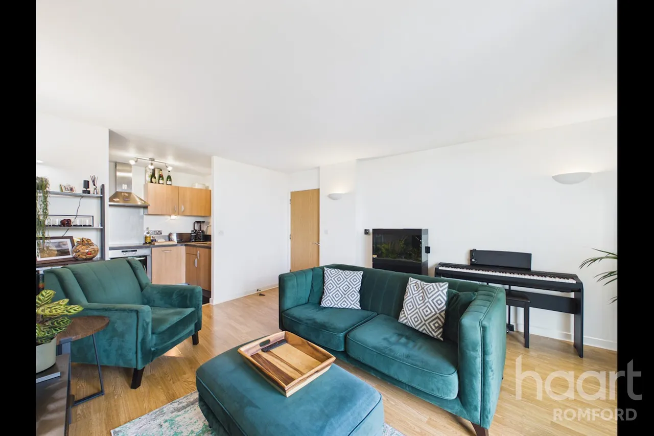 Mercury Gardens, Romford, RM1, photo 6