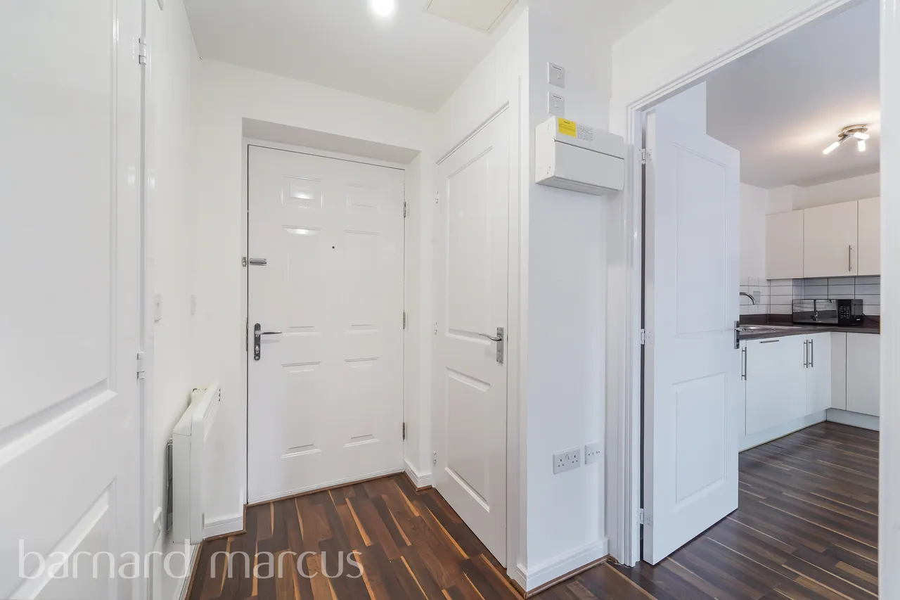 Schoolgate Drive, MORDEN, photo 7