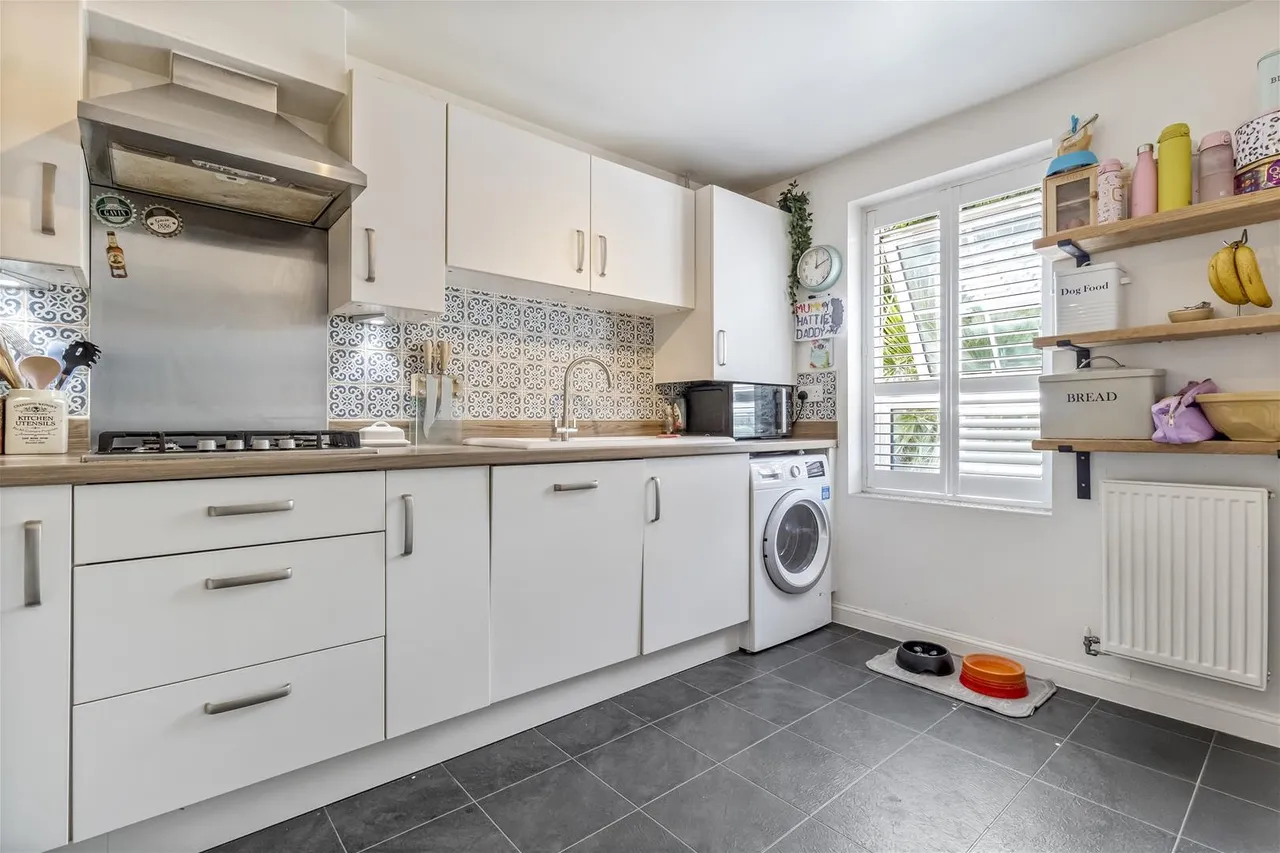 Quicksilver Street, Worthing, photo 6