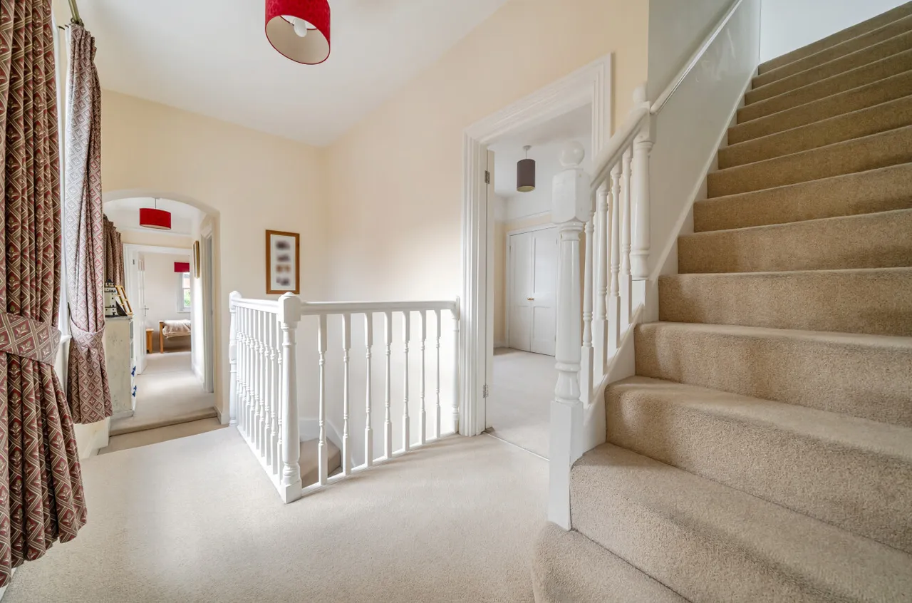 Nightingale Road, Guildford, GU1, photo 16